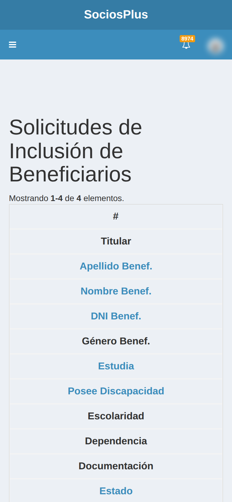Pantalla de SociosPlus en el celular: Cómo crear solicitud de documentación a familiar a cargo — paso 1 de 2